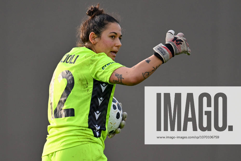 Ternana Women s goalkeeper Gloria Ciccioli during ACF Fiorentina vs Ternana Women, Italian football Serie A Women match in Bagno a Ripoli (FI), Italy, December 07 2025