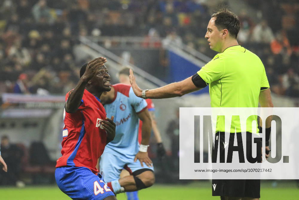 November, 11, 2025, UEFA EUROPA LEAGUE, League phase, Matchday 6, FCSB vs Feyenoord, Bucharest, National Arena Stadium 42 Baba Alhassan talking to the referee