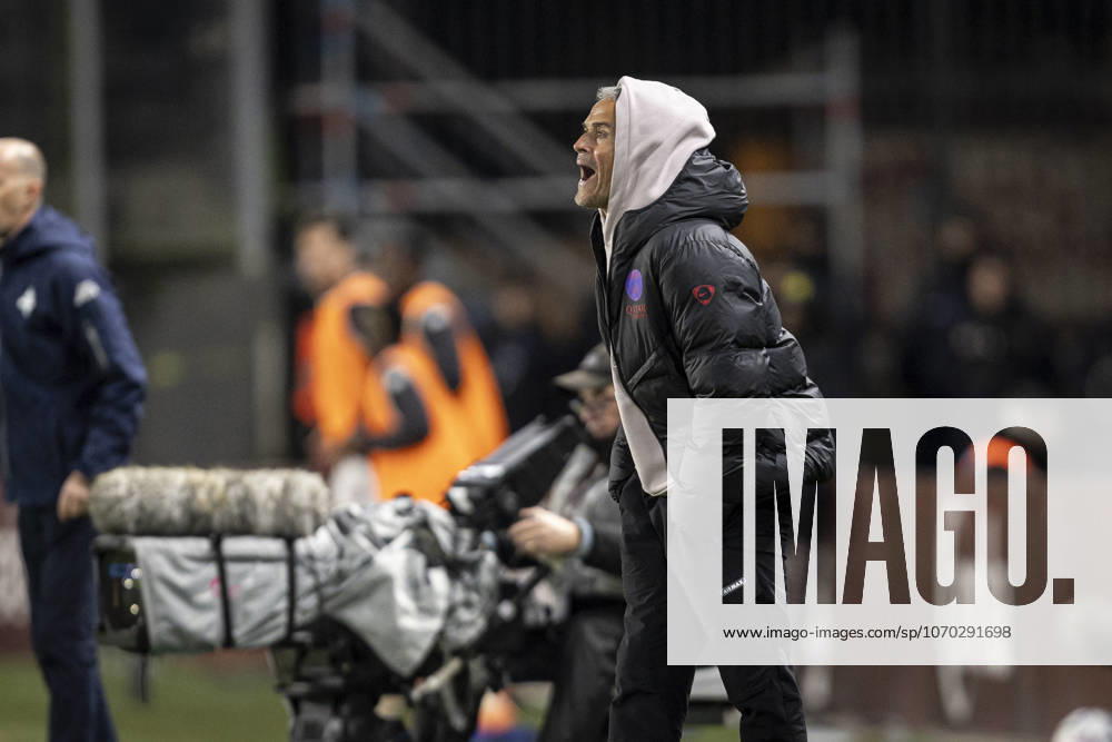 FOOTBALL: Ligue 1 FC Metz vs Paris Saint Germanin (PSG) - 13 12 2025 Stade Saint-Symphorien. Metz - France Manager: Luis Enrique Martinez (ESP)