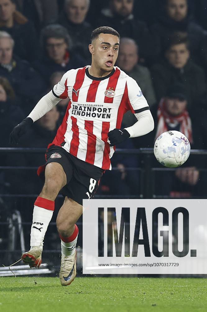 , Philips stadium , season 2025 2026 , Dutch Eredivisie football , match between PSV and Heracles Almelo , final score 4-3 , picture shows PSV player Serginio Dest PSV - Heracles x200172044x