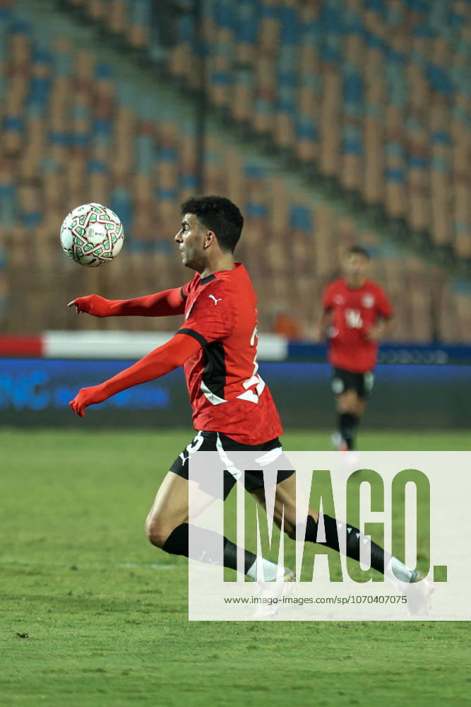Egypt v Nigeria - International Friendly, Länderspiel, Nationalmannschaft Egypt s Ahmed Zizo plays against Nigeria at Cairo International Stadium in Cairo, Egypt, on December 16, 2025. cairo Egypt