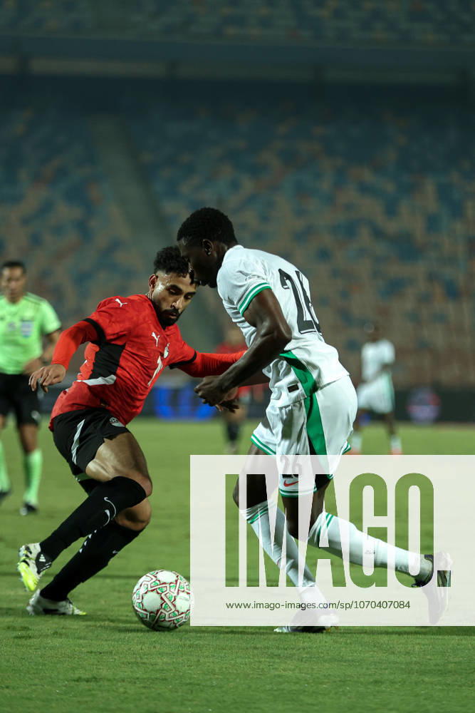 Egypt v Nigeria - International Friendly, Länderspiel, Nationalmannschaft Egypt s Marwan Attia is in action with a Nigerian player at Cairo International Stadium in Cairo, Egypt, on December 16, 2025. cairo Egypt