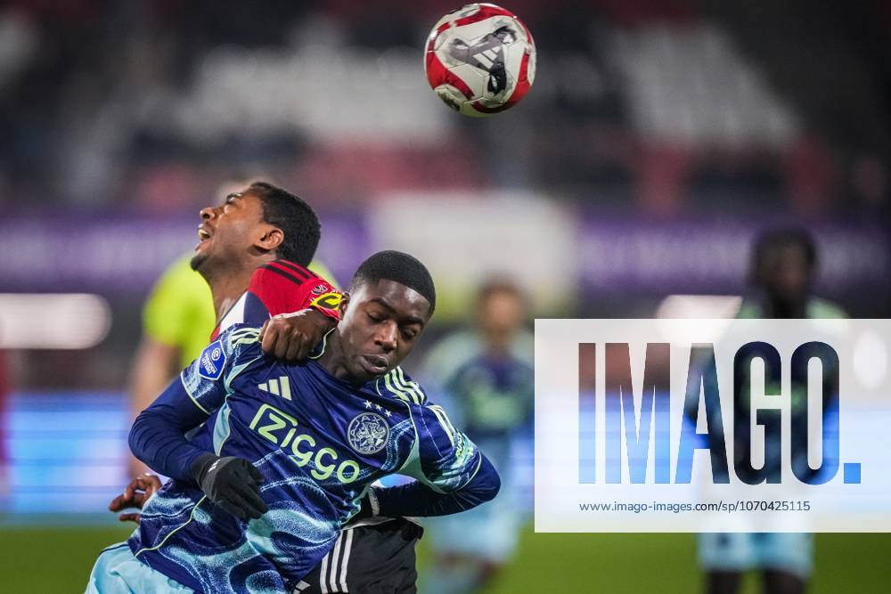 , Sparta stadium ˜Het Kasteel , season 2025 2026 , Dutch KNVB Beker football , match between Excelsior Maasluis and Ajax , picture shows Excelsior Maassluis player Kevin Ringeling and Ajax player Pharrell Nash Excelsior Maassluis - Ajax (cup) x200249152x