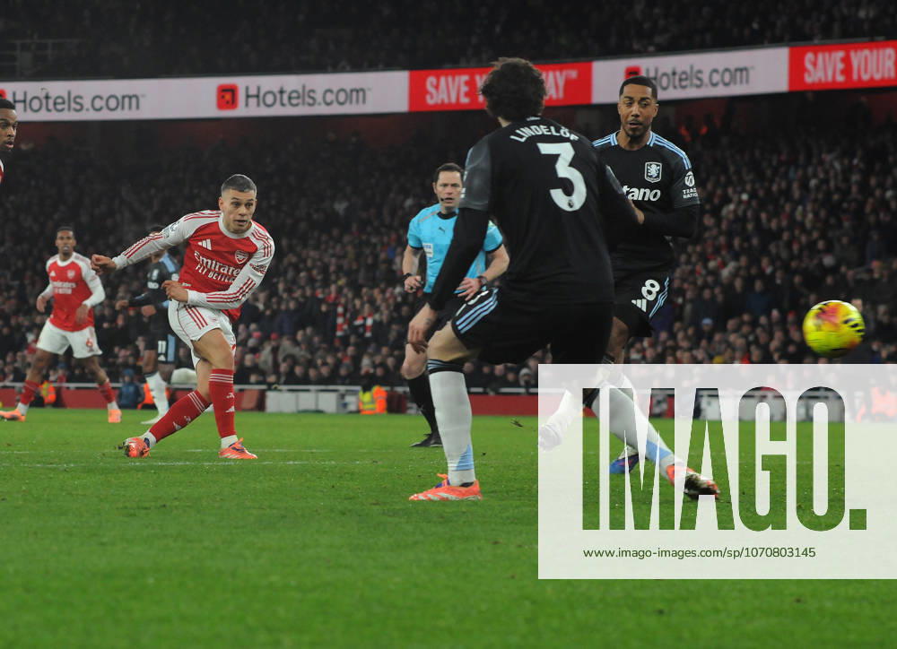 Football - 2025 2026 Premier League - Arsenal vs Aston Villa - Emirates Stadium - Tuesday 30th December 2025 Leandro Trossard of Arsenal scores goal no 3