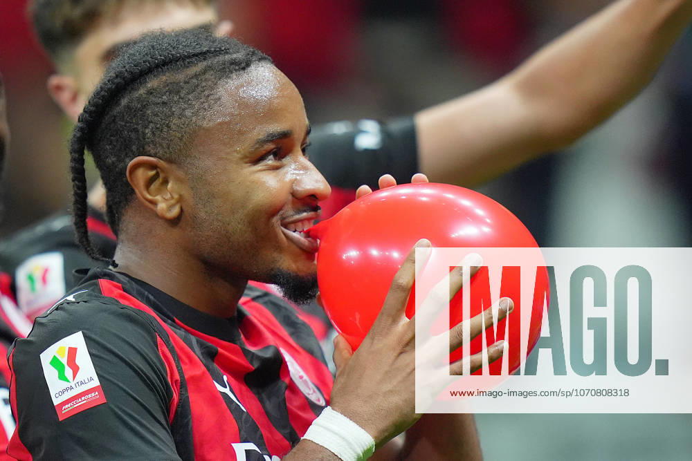 AC Milan s Christopher Nkunku celebrates after scoring 2-0 during the round of 32 Frecciarossa Italian Cup 2025 2026 soccer match between Milan and Lecce at San Siro Stadium in Milan , North Italy , Tuesday , September 23 , 2025 . - Soccer