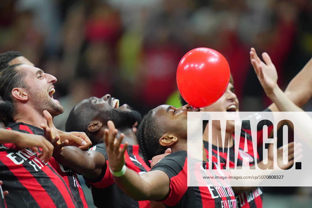 AC Milan s Christopher Nkunku celebrates after scoring 2-0 during the round of 32 Frecciarossa Italian Cup 2025 2026 soccer match between Milan and Lecce at San Siro Stadium in Milan , North Italy , Tuesday , September 23 , 2025 . - Soccer