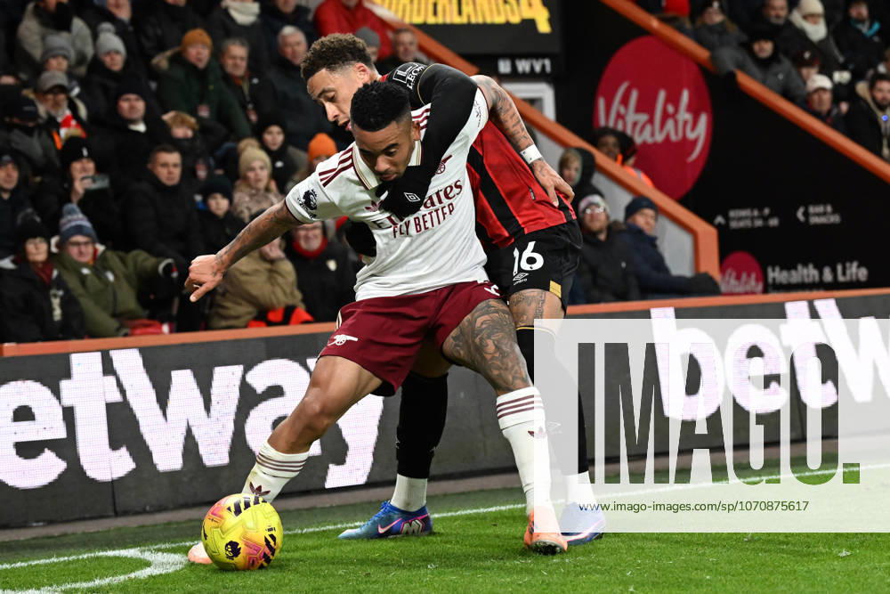 Bournemouth v Arsenal Premier League Gabriel Jesus of Arsenal tangles with Marcus Tavernier of Bournemouth during the Premier League match at the Vitality Stadium, Bournemouth 03 01 2026 UK Newspapers OUT