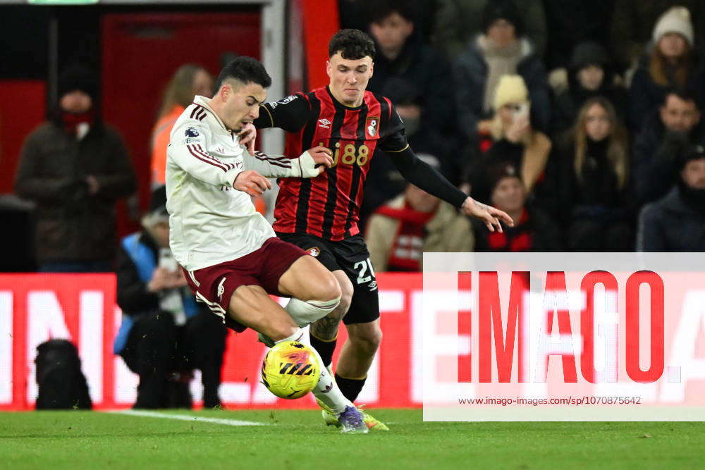 Bournemouth v Arsenal Premier League Gabriel Martinelli of Arsenal is challenged by Alex Jiminez of Bournemouth during the Premier League match at the Vitality Stadium, Bournemouth 03 01 2026 UK Newspapers OUT