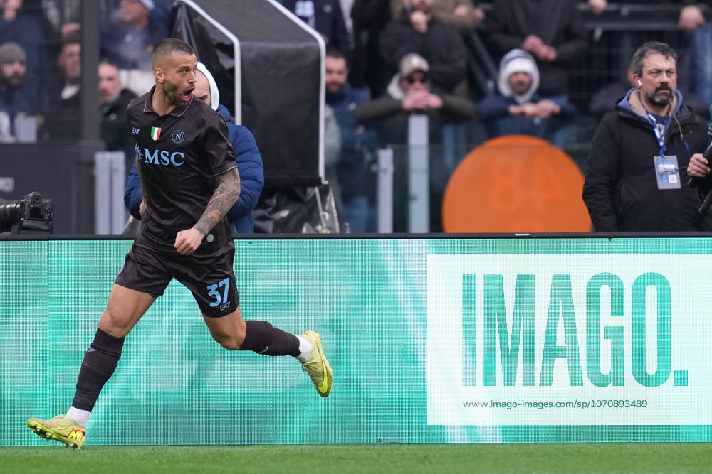 Napolis Leonardo Spinazzola celebrates after scoring during the Serie A EniLive soccer match between Lazio and Napoli at the Rome s Olympic stadium, Italy - Monday January 4, 2026 - Soccer ( Photo by Alfredo Falcone LaPresse )