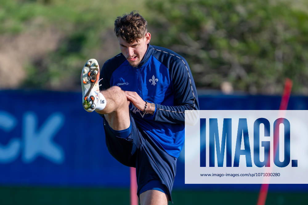 Matej Maglica (SV Darmstadt 1898, 05) beim Training, ESP, SV Darmstadt 98, Fussball, 2. Bundesliga, Trainingslager in El Saler, 5. Tag, 08.01.2026. ESP, SV Darmstadt 98, Fussball, 2. Bundesliga, Trainingslager in El Saler, 5. Tag El Saler