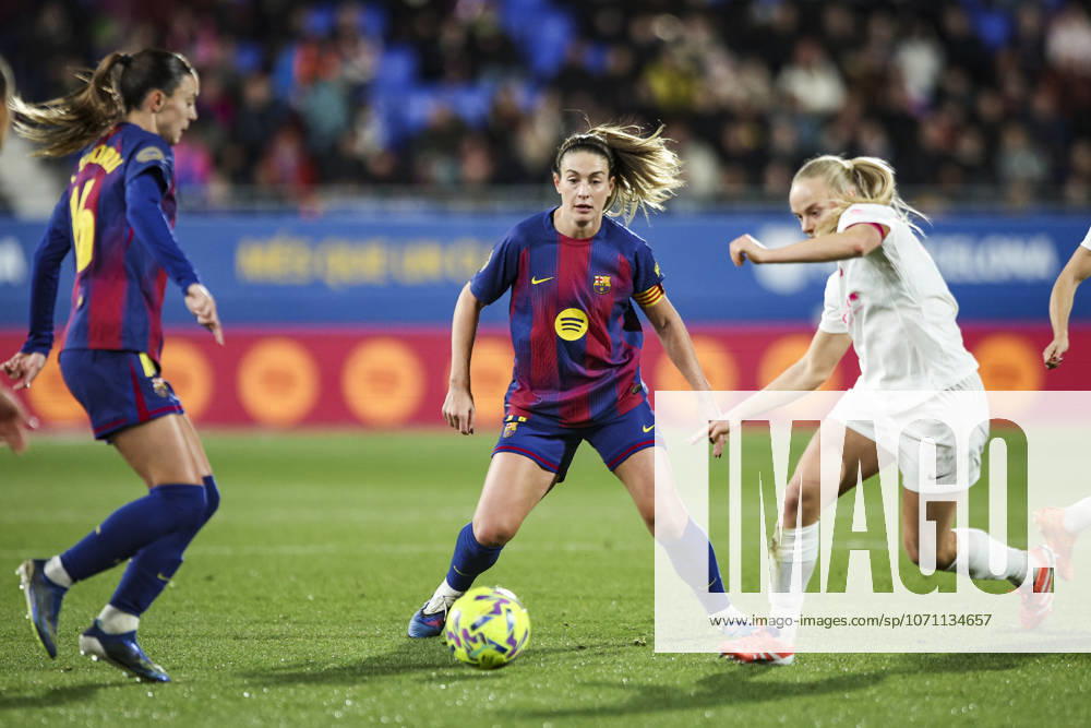 FC Barcelona, Barca Femeni V Madrid CFF - Liga F Moeve Alexia Putellas of FC Barcelona fights for the ball during the Liga F Moeve match between FC Barcelona Femeni and Madrid CFF at Estadi Johan Cruyff in Barcelona, Spain, on January 10, 2026. Barcelona Spain