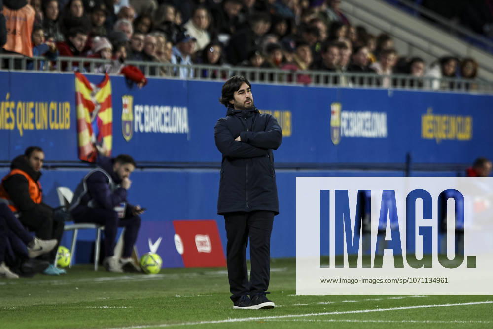 FC Barcelona, Barca Femeni V Madrid CFF - Liga F Moeve Pere Romeu coaches FC Barcelona during the Liga F Moeve match between FC Barcelona Femeni and Madrid CFF at Estadi Johan Cruyff in Barcelona, Spain, on January 10, 2026. Barcelona Spain