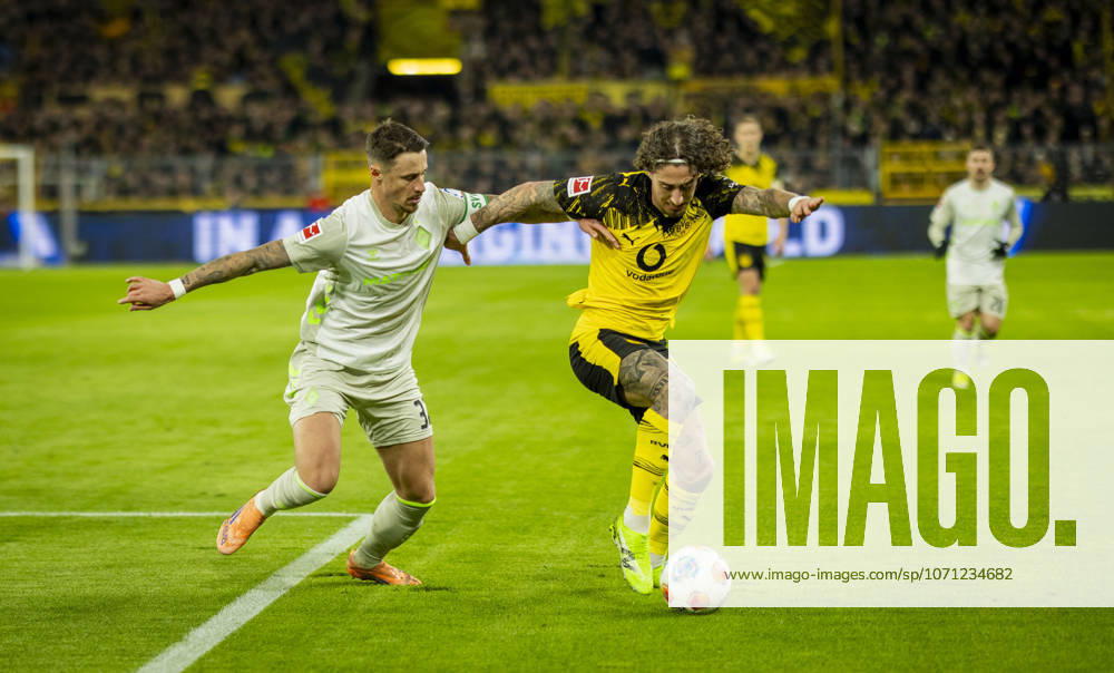 Dortmund, Germany. 13th Jan 2026. Fabio Silva (BVB) Marco Friedl (SVW)< Borussia Dortmund - Werder Bremen 13.01.2026