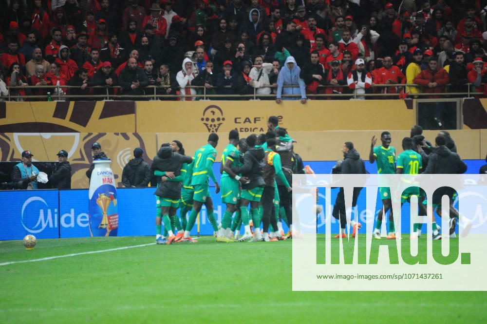 Senegal celebrate during the Africa Cup of Nations (AFCON) Final match between Senegal and Morocco in Rabat on January 18th in Rabat, Morocco. Photo by Segun Ogunfeyitimi