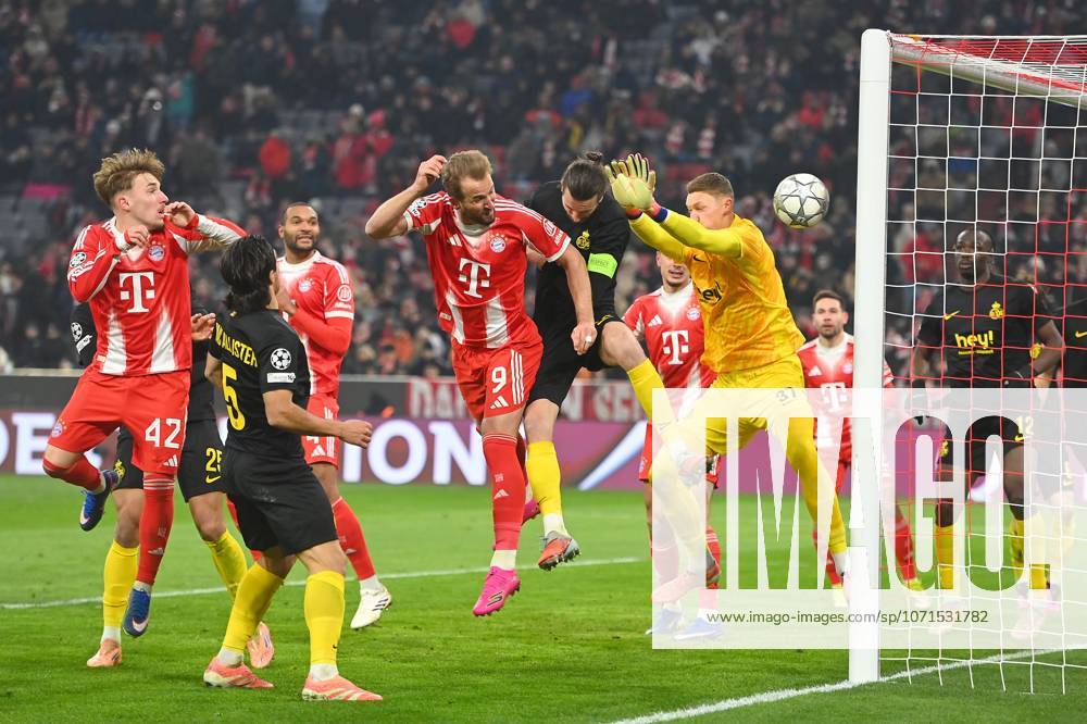 Tor Harry KANE (Bayern Muenchen) nach Tor zum 1-0, Aktion,Kopfball gegen Christian BURGESS (Saint Gilloise) uhd Torwart Kjell SCHERPEN (Saint Gilloise) Strafraumszene. Fussball Champions League,Saison 2025 26, Ligaphase FC Bayern Muenchen - Royale Union Saint-Gilloise am 21.01.2026.