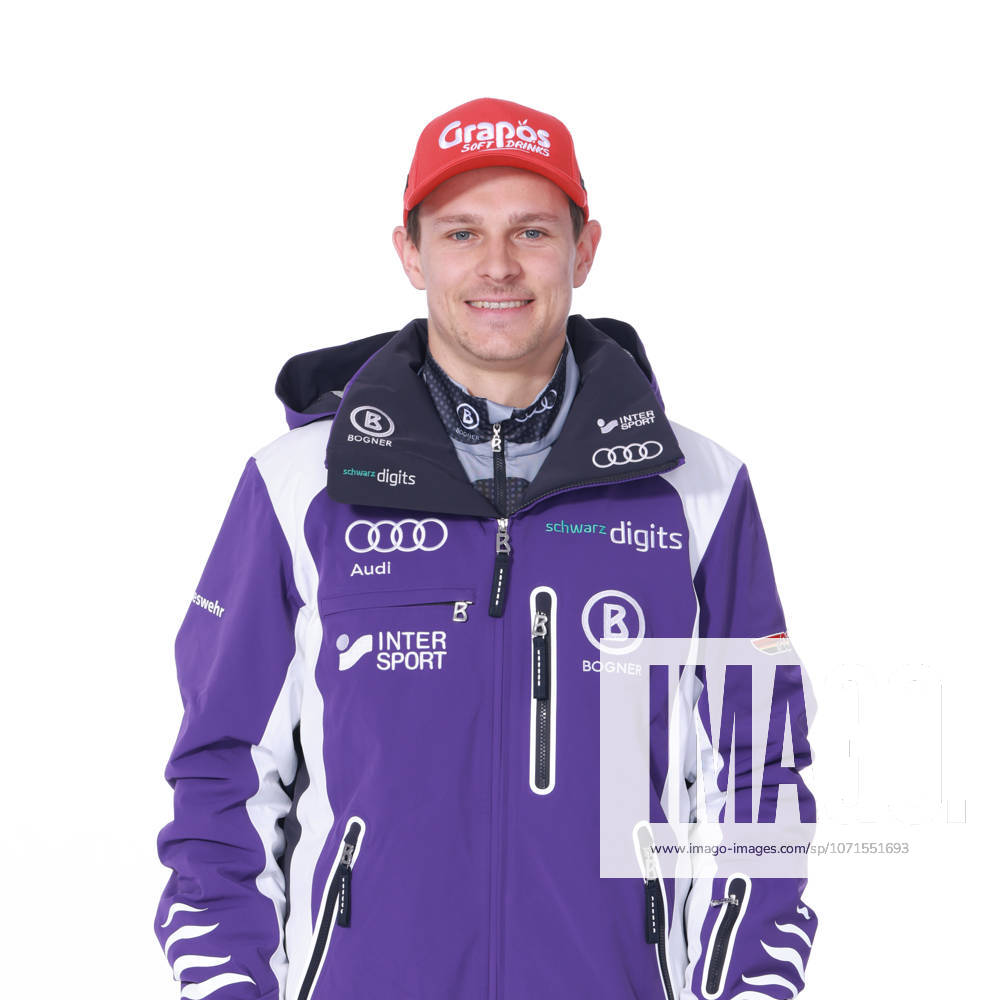 Fabian Gratz , DSV (Deutscher Skiverband) Porträttermin 2025 2026, Ski Alpin, Headshot, Headshots, Porträt, Shooting, Studio, Studioshooting, Vorstellung, Präsentation, Pressetermin, GER !ACHTUNG: Honorarfreie Nutzung bei Urhebernennung - This media material may be used freely for editorial purposes in broadcast, print, online, and radio. Use for other purposes is prohibited! !ACHTUNG: Honorarfreie Nutzung bei Urhebernennung - This media asset is free for editorial broadcast, print, online and radio use. It is restricted for use for other purposes!