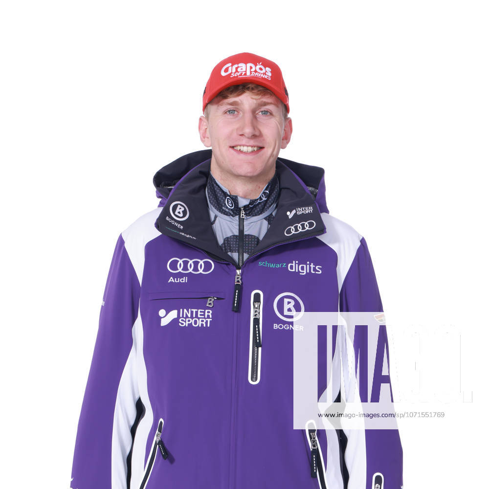 Felix Rösle, DSV (Deutscher Skiverband) Porträttermin 2025 2026, Ski Alpin, Headshot, Headshots, Porträt, Shooting, Studio, Studioshooting, Vorstellung, Präsentation, Pressetermin, GER !ACHTUNG: Honorarfreie Nutzung bei Urhebernennung - This media material may be used freely for editorial purposes in broadcast, print, online, and radio. Use for other purposes is prohibited! !ACHTUNG: Honorarfreie Nutzung bei Urhebernennung - This media asset is free for editorial broadcast, print, online and radio use. It is restricted for use for other purposes!