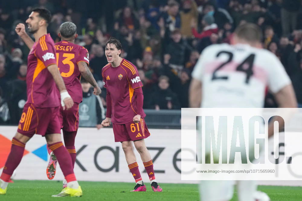 Romas Niccolo Pisilli celebrates after scoring during the Uefa Europa League soccer match between Roma and VFB Stuttgart at the Olympic Stadium in Rome, Italy - Thursday, January 22, 2026. - Soccer .