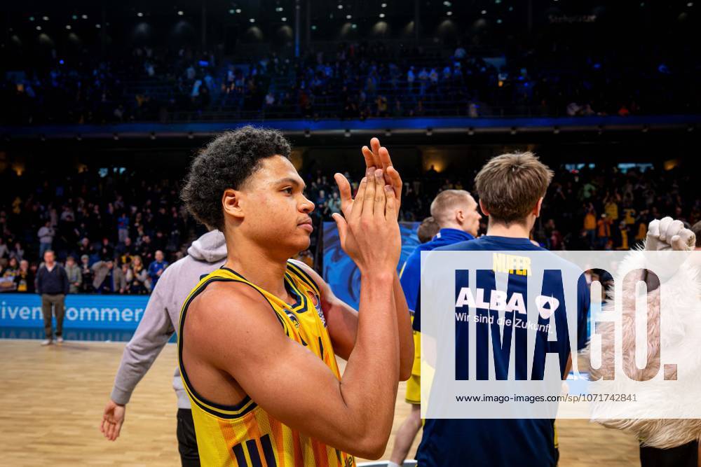Basketball Berlin 25.01.2026 Saison 2025 2026 EasyCredit BBL 1. Bundesliga Männer, Herren Alba Berlin - BMA365 Bamberg Baskets Jack Kayil (Alba Berlin, No.07) Jubel