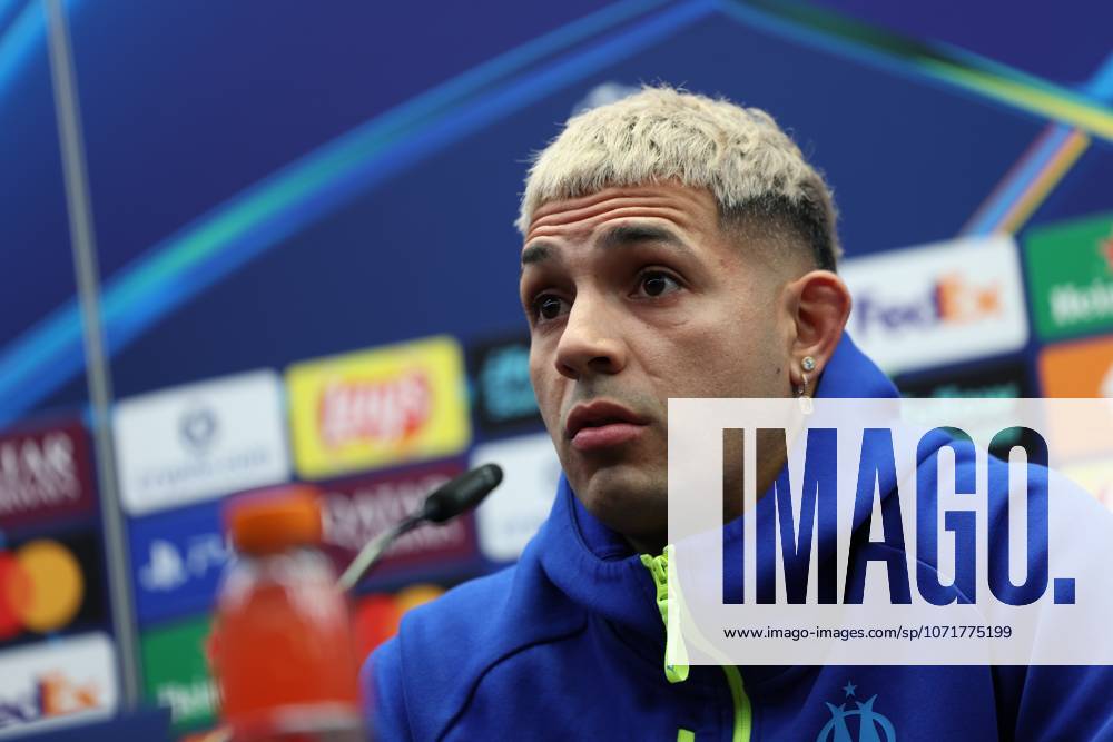 Marseille s Facundo Medina pictured during a press conference, PK, Pressekonferenz of French soccer team Olympique de Marseille, on Tuesday 27 January 2026 in Brugge. The team is preparing for tomorrow s game against Belgian Club Brugge KV, on day eight of the League phase of the UEFA Champions League tournament. KURTxDESPLENTER x159065667x