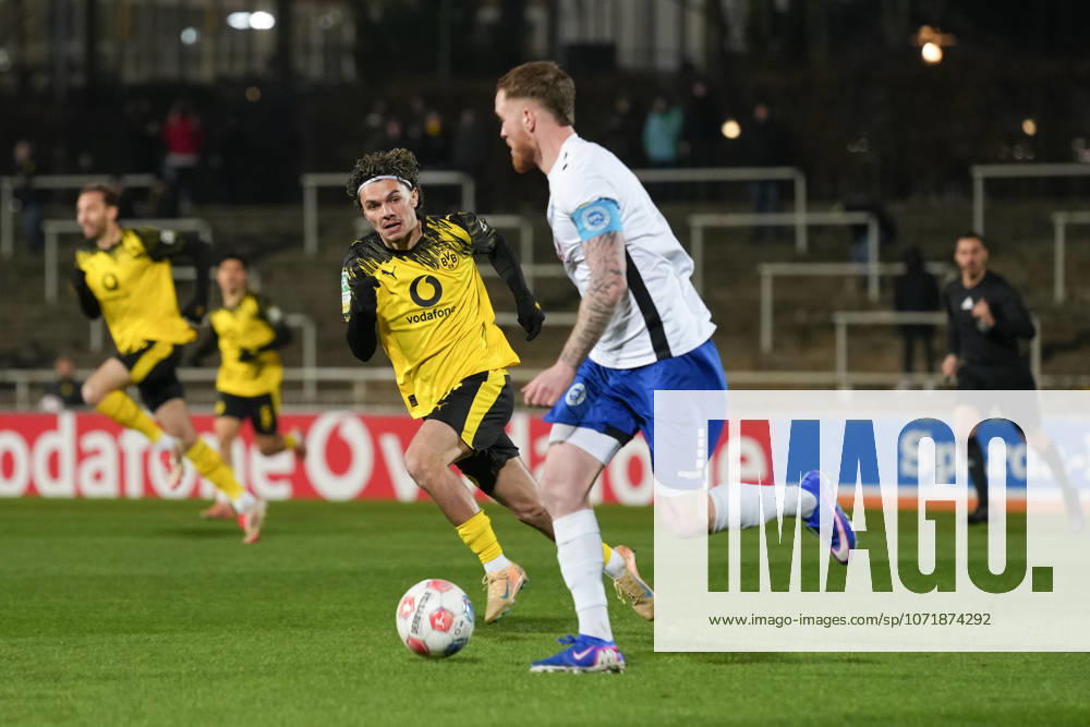Saison 2025 2026 20. Spieltag Regionalliga West im Stadion Rote Erde, Dortmund, Germany. BV Borussia Dortmund U23 - Sportfreunde Lotte. Babis Charalampos Drakas (BVB)