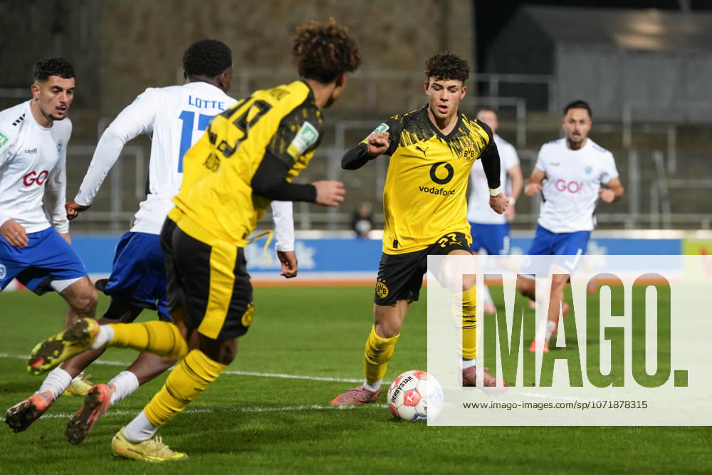 Saison 2025 2026 20. Spieltag Regionalliga West im Stadion Rote Erde, Dortmund, Germany. BV Borussia Dortmund U23 - Sportfreunde Lotte. Samuele Inacio (BVB)