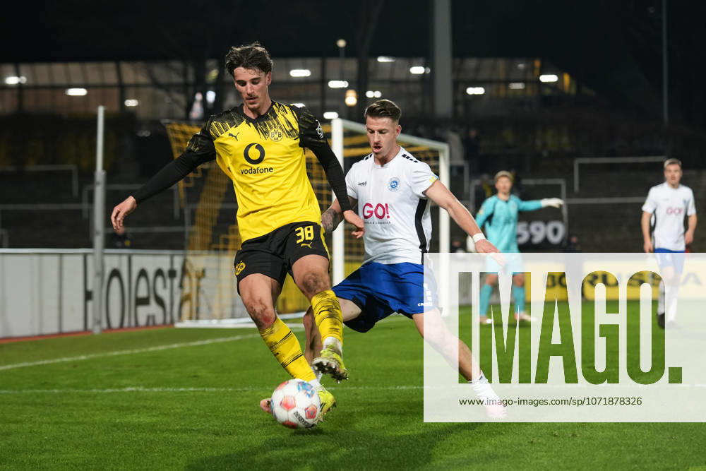 Saison 2025 2026 20. Spieltag Regionalliga West im Stadion Rote Erde, Dortmund, Germany. BV Borussia Dortmund U23 - Sportfreunde Lotte. Jonas Feddersen (BVB)