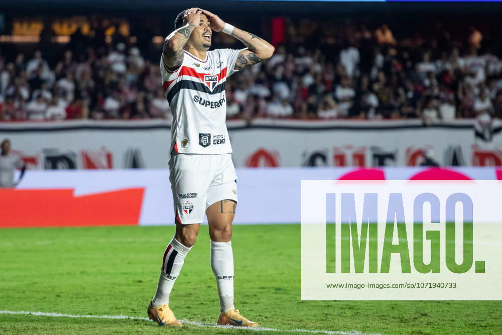São Paulo x Santos SaO PAULO, SP - 31.01.2026: SaO PAULO X SANTOS - Luciano regrets missed chance during the match between Sao Paulo and Santos, valid for the 6th round of the Paulistao, held on Saturday night (31) at MorumBIS in Sao Paulo, SP. (Photo: Rodilei Morais Fotoarena) x2877162x RodileixMorais