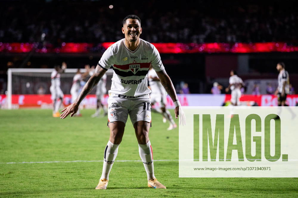 São Paulo x Santos SaO PAULO, SP - 31.01.2026: SaO PAULO X SANTOS - Luciano celebrates a goal during the match between Sao Paulo and Santos, valid for the 6th round of the Paulistao, held on Saturday night (31) at MorumBIS in Sao Paulo, SP. (Photo: Rodilei Morais Fotoarena) x2877205x RodileixMorais
