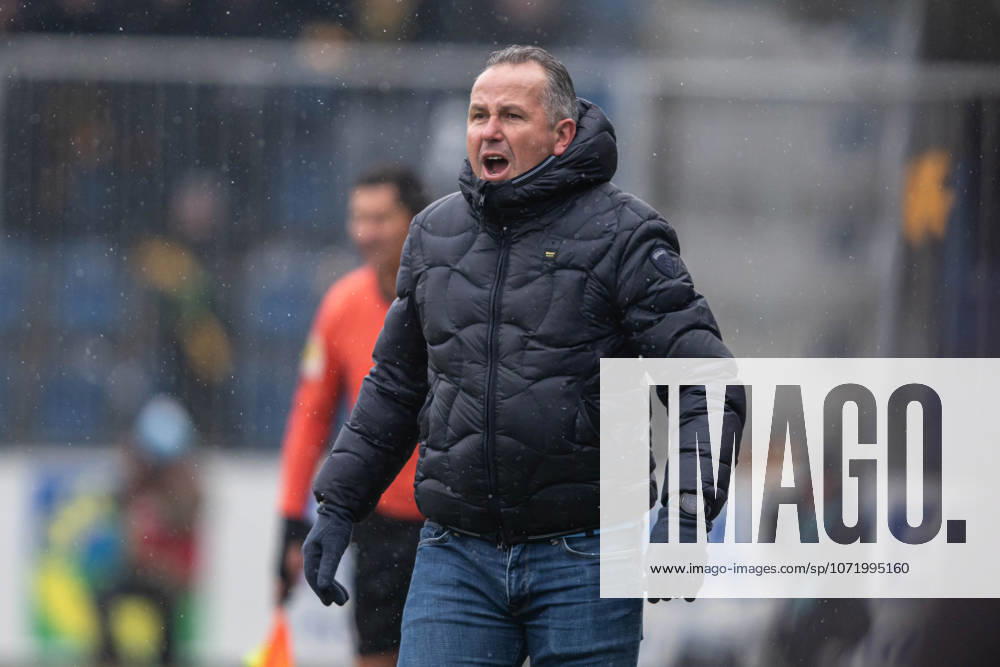 Coach Tomas Galasek screams during Chance league match, 1. FC Slovacko - Banik Ostrava , 01. february 2026, Stadium Miroslava Valenty, Uherske Hradiste, Czech republic