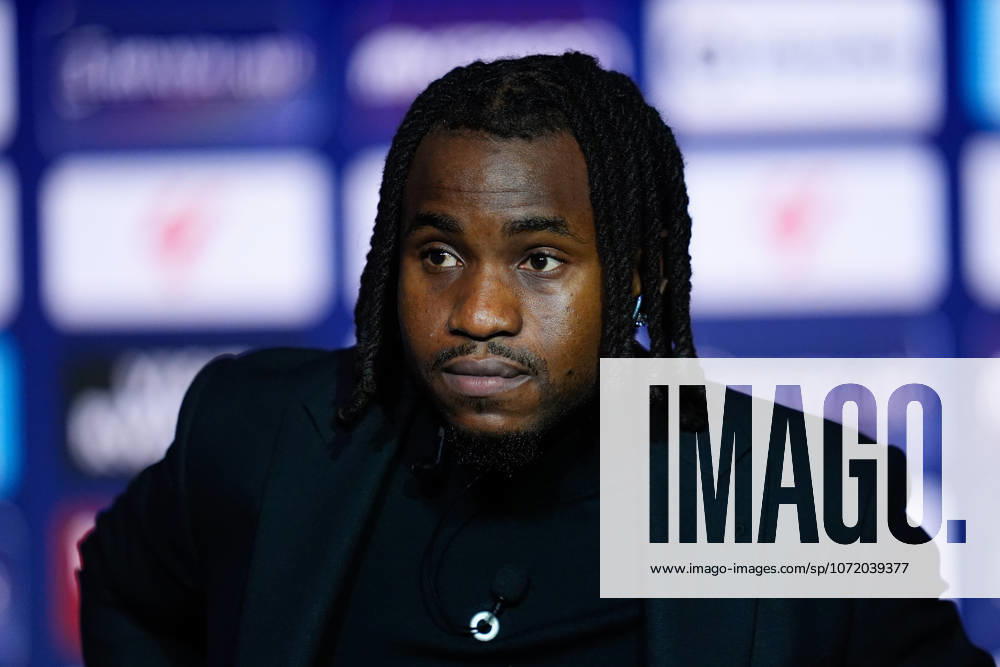 Ademola Lookman attends during his presentation as a new player of Atletico de Madrid at Riyadh Air Metropolitano stadium on February 03, 2026, in Madrid, Spain. Madrid Spain - ZUMAa181 20260203_zaa_a181_001