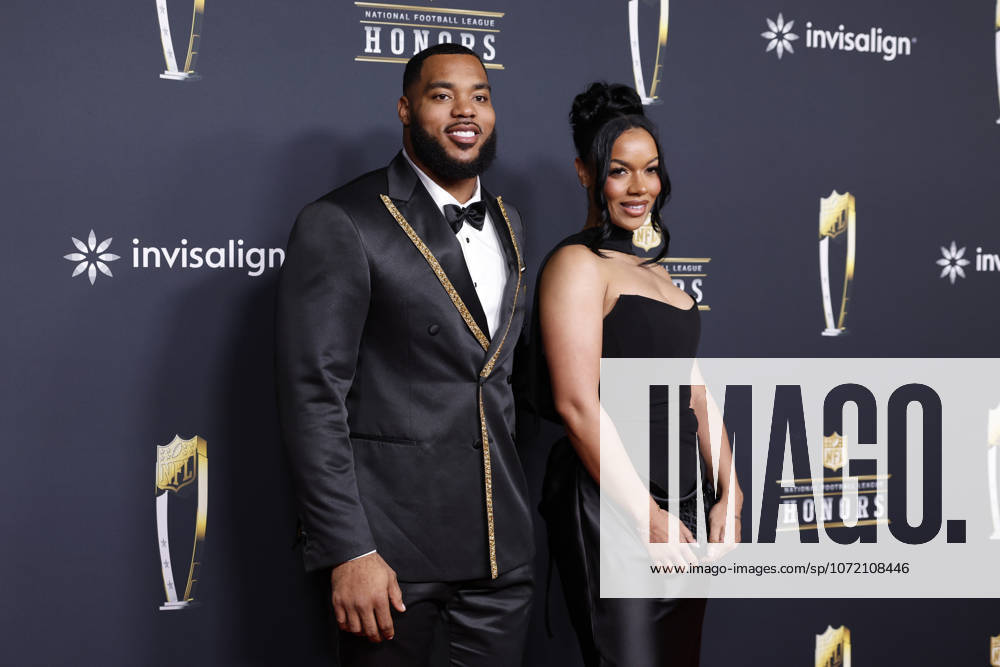 Jeffery Simmons, left, arrives on the red carpet at the 2026 NFL, American Football Herren, USA Honors presented by Invisalign in the days leading up to Super Bowl LX in San Francisco on Thursday, February 5, 2026. The New England Patriots will play the Seattle Seahawks in Super Bowl LX at Levi s Stadium in Santa Clara on Sunday, February 8, 2026. SBP20260205342 JOHNxANGELILLO