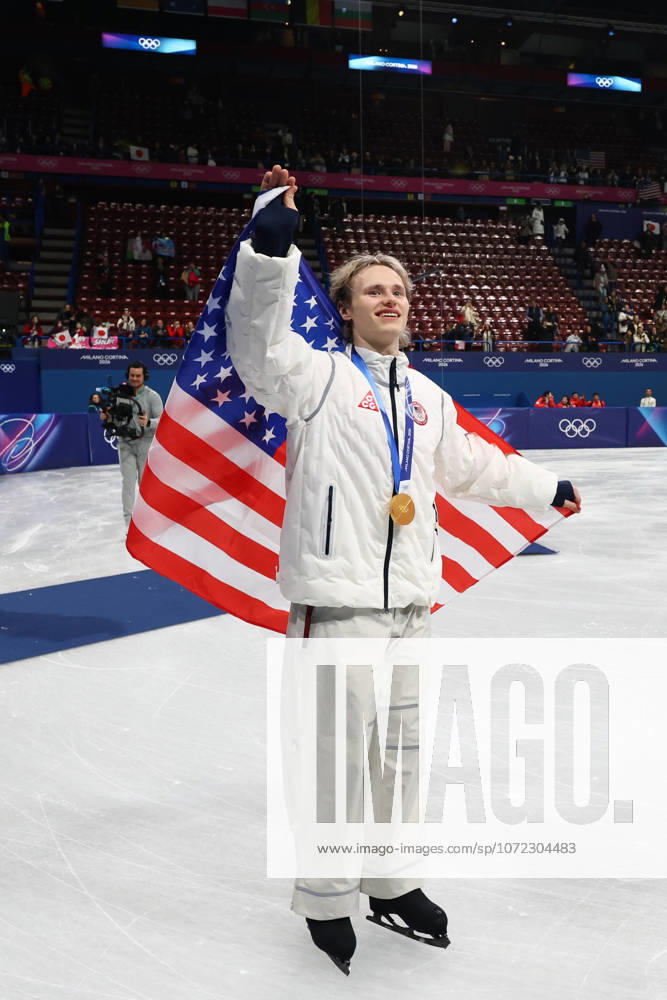 ILIA MALININ of Team USA celebrates winning the gold medal during the Victory Ceremony of the Figure skating, Eiskunstlauf Team Event at the Milano Cortina 2026 Winter Olympic Games, Olympische Spiele, Olympia, OS Milan Italy - ZUMAc179 20260208_oly_c179_121