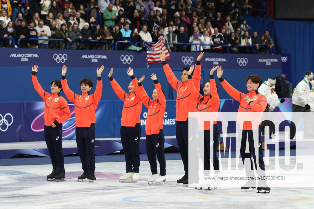 YUMA KAGIYAMA, SATO SHUN, MIURA RIKU, KIHARA RYUICHI, YOSHIA UTANA, MASAYA MORITA and SAKAMOTO KAORI of Team Japan celebrate winning the silver medal during the Victory Ceremony of the Figure skating, Eiskunstlauf Team Event at the Milano Cortina 2026 Winter Olympic Games, Olympische Spiele, Olympia, OS Olympics 2026: Milano Cortina: Figure Skating Team Event - ZUMAc179 20260208_oly_c179_150