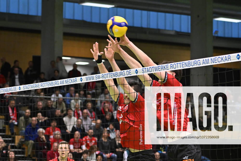 Im Block: Philipp Friedrich (TV Rottenburg, 15), David Dornauf (TV Rottenburg, 05) TV Rottenburg vs. Enervigo Volleys Dresden, Volleyball, 2. Bundesliga Sued, 18. Spieltag, Spiel 5607, Saison 2025 2026, 08.02.2026, TV Rottenburg vs. Enervigo Volleys Dresden, Volleyball, 2. Bundesliga Sued, 18. Spieltag, Spiel 5607, Saison 2025 2026, 08.02.2026 Rottenburg