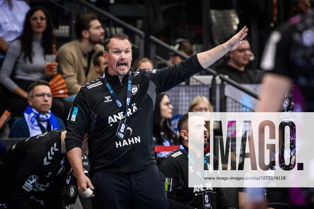Misha Kaufmann (TVB Stuttgart, Trainer) GER, TVB Stuttgart - ThSV Eisenach, DAIKIN HBL, Handball, Bundesliga, 20. Spieltag, Spielzeit 2025 2026, 09.02.2026 GER, TVB Stuttgart - ThSV Eisenach, DAIKIN HBL, Handball, Bundesliga, 20. Spieltag, Spielzeit 2025 2026, 09.02.2026 Stuttgart