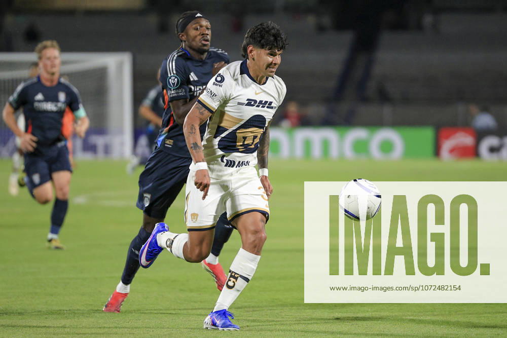 CONCACAF CHAMPIONS CUP 2026 CONCACAF CHAMPIONS CUP 2026 PUMAS VS SAN DIEGO FC 10022026 MEXICO CITY, MEXICO. Robert Morales (R) of Pumas UNAM of the Liga BBVA MX, during round 1 game of the CONCACAF Champions Cup 2026 at the Estadio Olimpico Ciudad Universitaria of Mexico City. Foto de accion de Robert Morales (D) de Pumas UNAM de la Liga BBVA MX, durante juego de la ronda 1 de la CONCACAF Champions Cup 2026, celebrado en el Estadio Olimpico de Ciudad Universitaria de la Ciudad de Mexico. Photo by IMAGENSHOP AGENCIA FOTOGRAFICA MEXICO CITY MEXICO CITY MEXICO