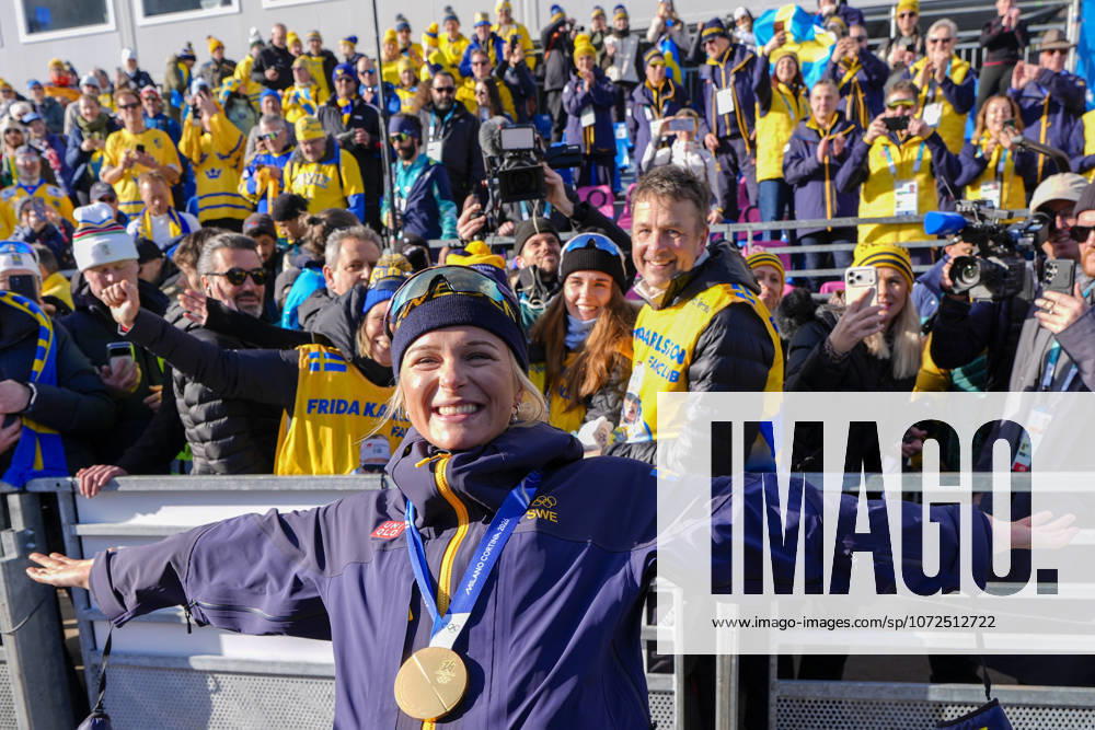 Winter Olympics in Milan Cortina 2026 Val di Fiemme, Italy 20260212 Gold medalist Frida Karlsson from Sweden after the women s cross country 10 km skating at Lago di Tesero during the Winter Olympics in Milano Cortina 2026 Photo Lise Aaserud NTB Val di Fiemme Italy RESTRICTED USE FOR BETTING COMPANIES