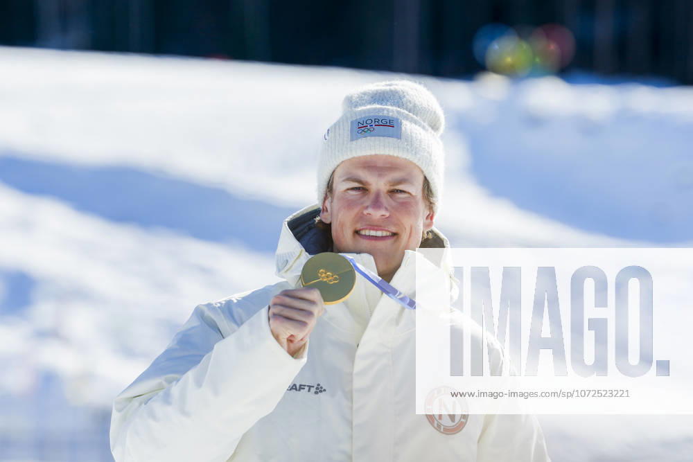 Winter Olympics in Milan Cortina 2026 Val di Fiemme, Italy 20260213 Johannes Hoesflot Klaebo from Norway on the podium after the men s cross country 10 km skating on Lago di Tesero during the Winter Olympics in Milan Cortina 2026 Photo Lise Aaserud NTB Val di Fiemme Italy RESTRICTED USE FOR BETTING COMPANIES