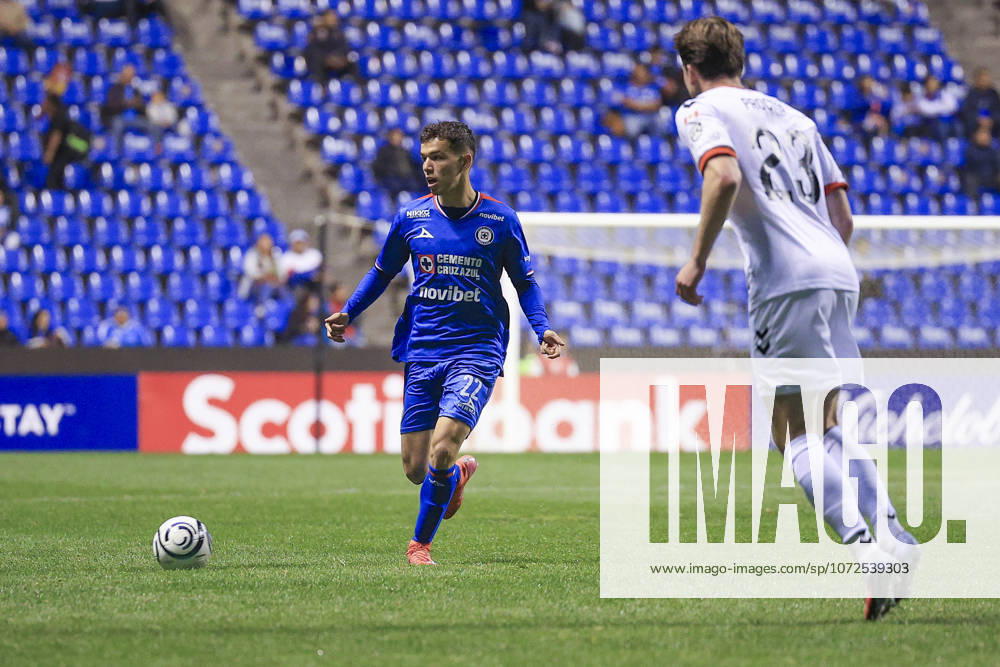 CONCACAF CHAMPIONS CUP 2026 CONCACAF CHAMPIONS CUP 2026 CRUZ AZUL VS VANCOUVER 12022026 PUEBLA, PUEBLA. Action photo of Jorge Rodarte (L) of Cruz Azul of the Liga BBVA MX, during round 1 game of the CONCACAF Champions Cup 2026 at the Estadio Cuauhtemoc of Puebla, Mexico. Foto de accion de Jorge Rodarte (I) de Cruz Azul de la Liga BBVA MX, durante juego de la ronda 1 de la CONCACAF Champions Cup 2026, celebrado en el Estadio Cuauhtemoc de Puebla, Mexico. Photo by IMAGENSHOP AGENCIA FOTOGRAFICA PUEBLA PUEBLA MEXICO