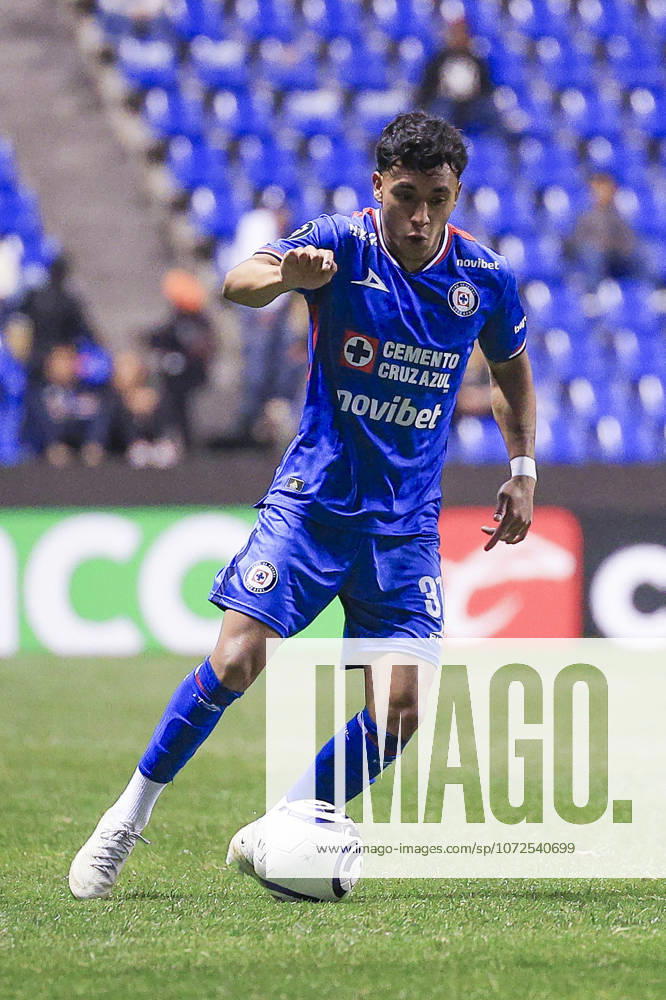 CONCACAF CHAMPIONS CUP 2026 CONCACAF CHAMPIONS CUP 2026 CRUZ AZUL VS VANCOUVER 12022026 PUEBLA, PUEBLA. Action photo of Amaury Morales of Cruz Azul of the Liga BBVA MX, against the Vancouver FC of the Canadian Premier League, during round 1 game of the CONCACAF Champions Cup 2026 at the Estadio Cuauhtemoc of Puebla, Mexico. Foto de accion de Amaury Morales de Cruz Azul de la Liga BBVA MX en contra del Vancouver FC de la Liga Premier Canadiense, durante juego de la ronda 1 de la CONCACAF Champions Cup 2026, celebrado en el Estadio Cuauhtemoc de Puebla, Mexico. Photo by IMAGENSHOP AGENCIA FOTOGRAFICA PUEBLA PUEBLA MEXICO
