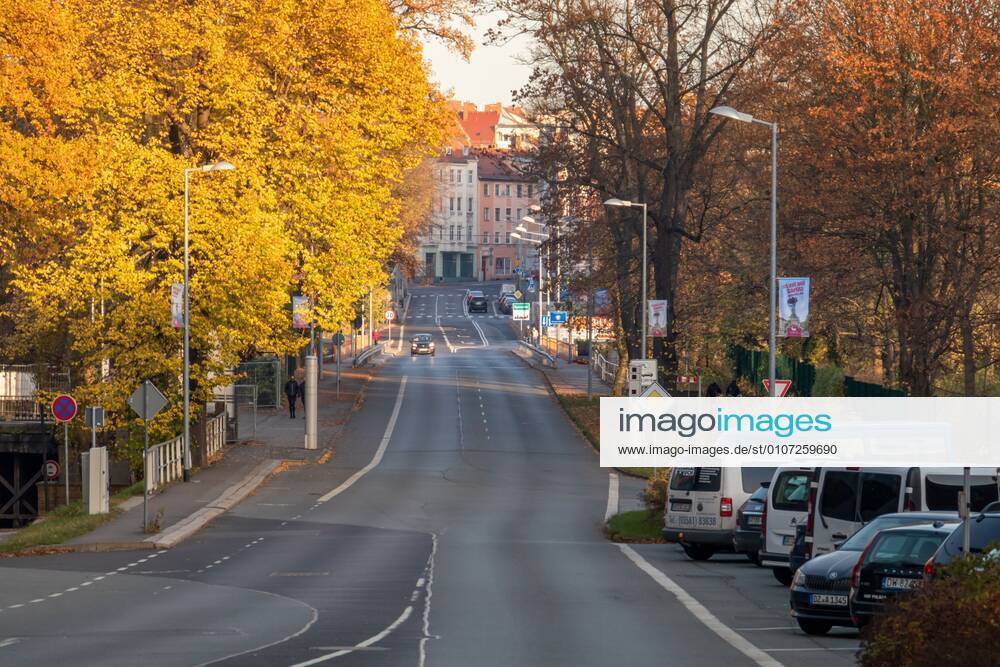 Görlitz - Impressionen aus der Innenstadt Die Innenstadt von Görlitz bietet zahlreiche interessante Gebäude. Besonders der historische Kern ist bei Touristen sehr beliebt. Auch wurden hier zahlreiche Hollywood-Filme gedreht.