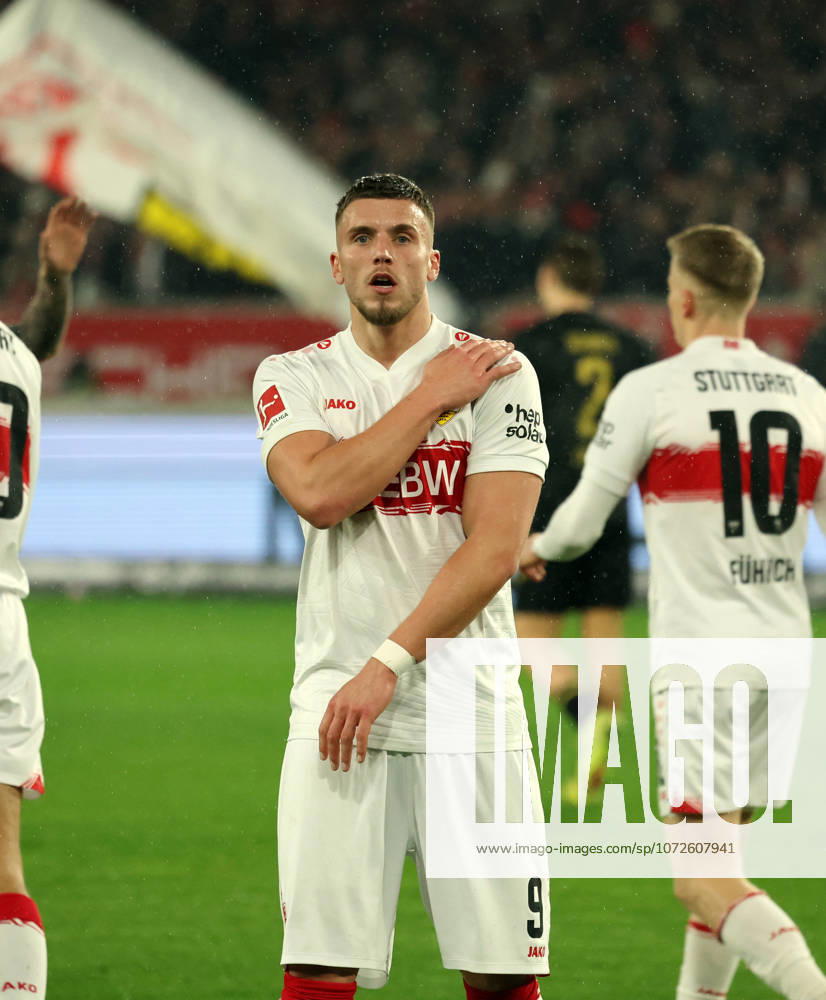 VfB Stuttgart - 1. FC Köln Deutschland, Stuttgart, 14.02.2026, Fussball, Bundesliga, Saison 2025 2026, VfB Stuttgart - 1. FC Köln: Ermedin Demirovic (VfB Stuttgart); Jubel Tor 1:0 Demirovic.