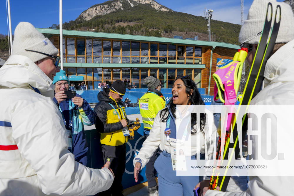 Winter Olympics in Milan Cortina 2026 Val di Fiemme, Italy 20260218 Minister of Culture and Equality Lubna Jaffery together with Einar Hedegart and Johannes Hosflot Klaebo after the cross country team sprint on Lago di Tesero during the Winter Olympics in Milano Cortina 2026 Photo Lise Aserud NTB Val di Fiemme Italy RESTRICTED USE FOR BETTING COMPANIES