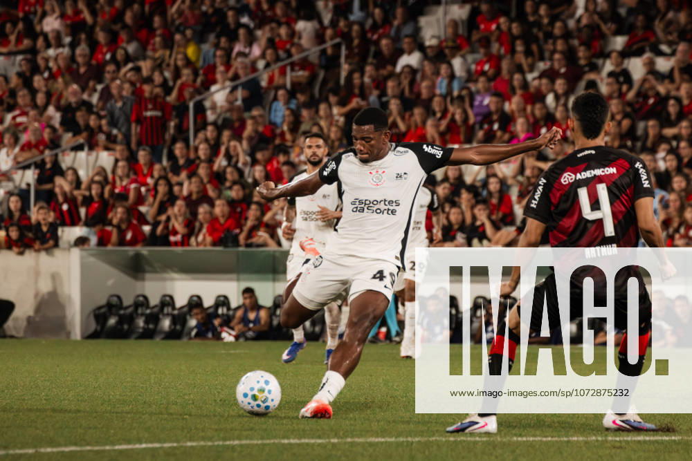 Athletico x Corinthians CURITIBA, PR - 19.02.2026: ATHLETICO X CORINTHIANS - André finishes for Corinthians in Athletico x Corinthians held at the Mario Celso Petraglia stadium in Curitiba, PR, this Thursday (19). (Photo: Jow Baker Fotoarena) x2891392x JowxBaker