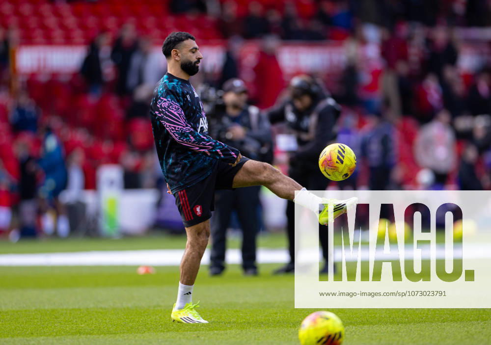 Football - FA Premier League - Nottingham Forest FC v Liverpool FC NOTTINGHAM, ENGLAND - Sunday, February 22, 2026: Liverpool s Mohamed Salah during the pre-match warm-up before the FA Premier League match between Nottingham Forest FC and Liverpool FC at the City Ground. (Photo by David Rawcliffe Propaganda) NOTTINGHAM City Ground NOTTINGHAMSHIRE ENGLAND
