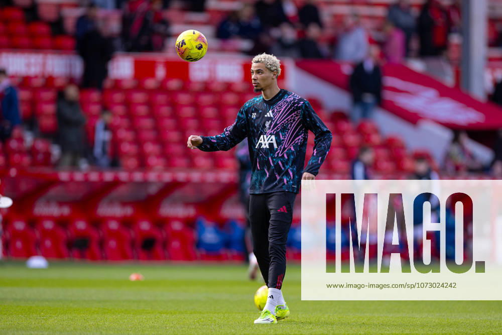 Football - FA Premier League - Nottingham Forest FC v Liverpool FC NOTTINGHAM, ENGLAND - Sunday, February 22, 2026: Liverpool s Hugo Ekitike during the pre-match warm-up before the FA Premier League match between Nottingham Forest FC and Liverpool FC at the City Ground. (Photo by David Rawcliffe Propaganda) NOTTINGHAM City Ground NOTTINGHAMSHIRE ENGLAND