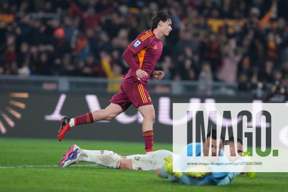 Romas Niccolo Pisilli celebrates after scoring 3-0 during the Serie A EniLive soccer match between Roma and Cremonese at the Rome s Olympic stadium, Italy - Sunday February 22, 2026 - Soccer ( Photo by Alfredo Falcone LaPresse )