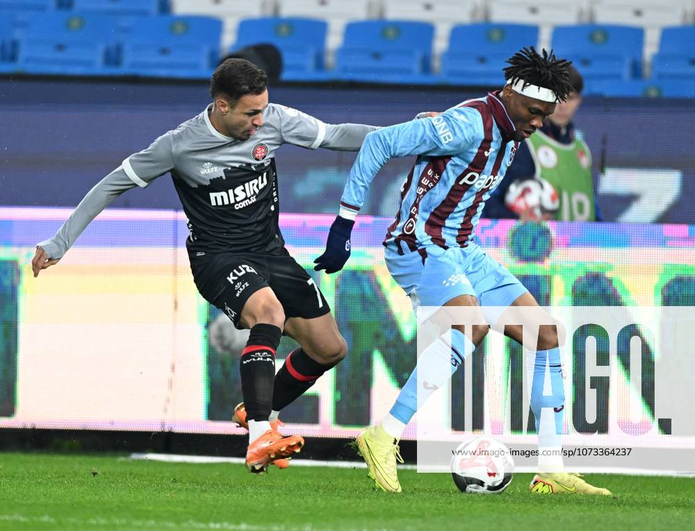 Trabzonspor v Misirli.com.tr Fatih Karagumruk - Turkish Super Lig TRABZON, TURKIYE - FEBRUARY 27: Chibuike Nwaiwu (R) of Trabzonspor in action during Turkish Super Lig week 24 football match between Trabzonspor and Misirli.com.tr Fatih Karagumruk at Papara Park in Trabzon, Turkiye on February 27, 2026. Hakan Burak Altunoz Anadolu Trabzon Turkey. Editorial use only. Please get in touch for any other usage.
