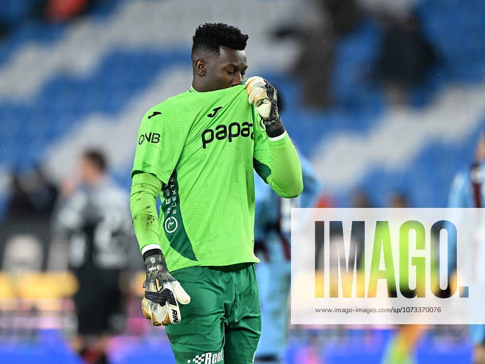Trabzonspor v Misirli.com.tr Fatih Karagumruk - Turkish Super Lig TRABZON, TURKIYE - FEBRUARY 27: Andre Onana of Trabzonspor gets sad during Turkish Super Lig week 24 football match between Trabzonspor and Misirli.com.tr Fatih Karagumruk at Papara Park in Trabzon, Turkiye on February 27, 2026. Hakan Burak Altunoz Anadolu Trabzon Turkey. Editorial use only. Please get in touch for any other usage.